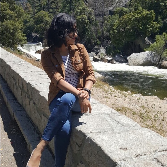 Meet your Posher - Picture 1 of 1